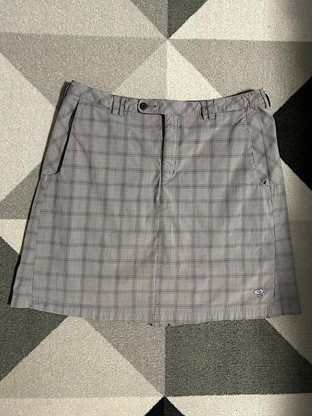 Mountain Hardwear Around Townie Gray Plaid Skirt Women's Size 12‎
